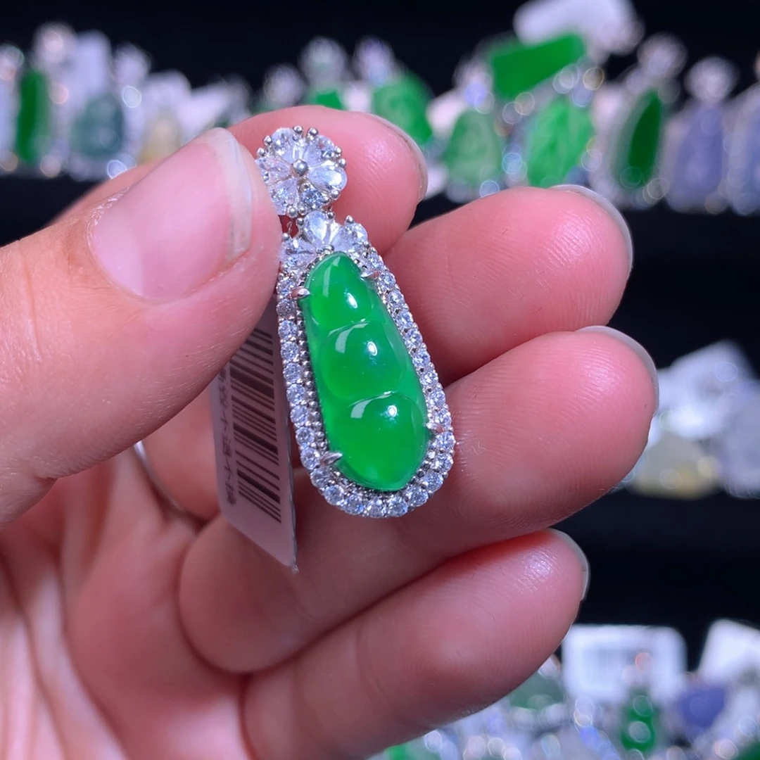 【闪购商品】颈饰银S925镶嵌翡翠天然翡翠