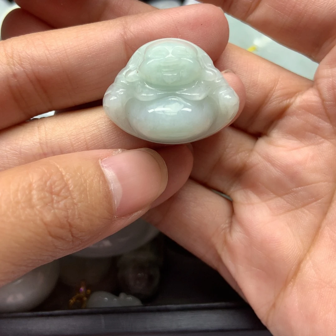 翡翠颈饰未镶嵌天然翡翠