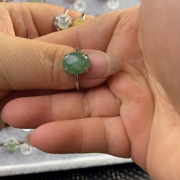 未镶嵌戒指翡翠墨*涵缅甸