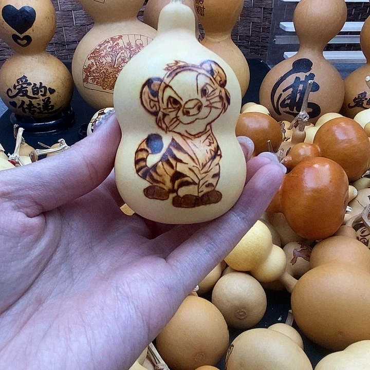 云***儿香榧木葫芦工艺品
