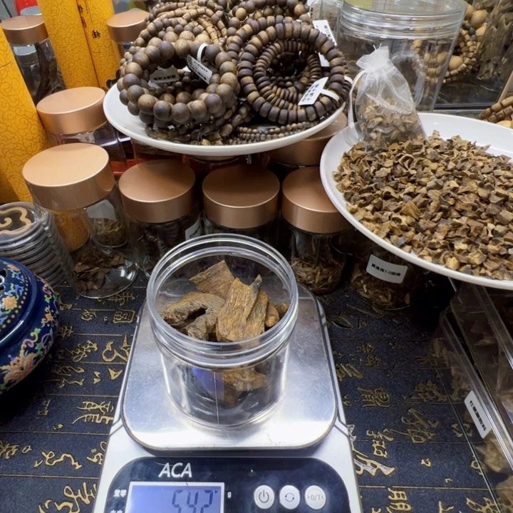 木艺奇楠乌身块料50克