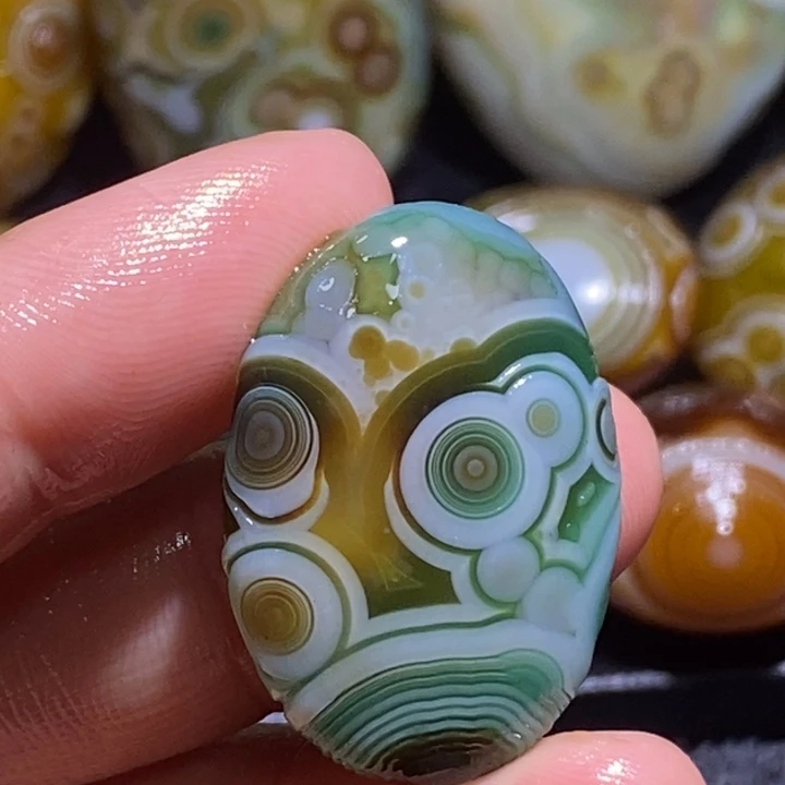 玛瑙/玉髓未镶嵌珠宝奇石16