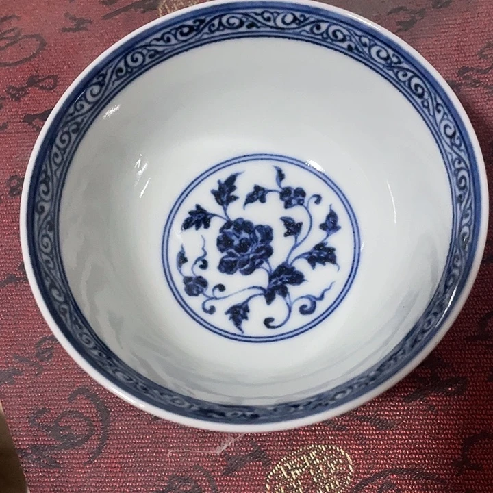 青花釉里红主人杯