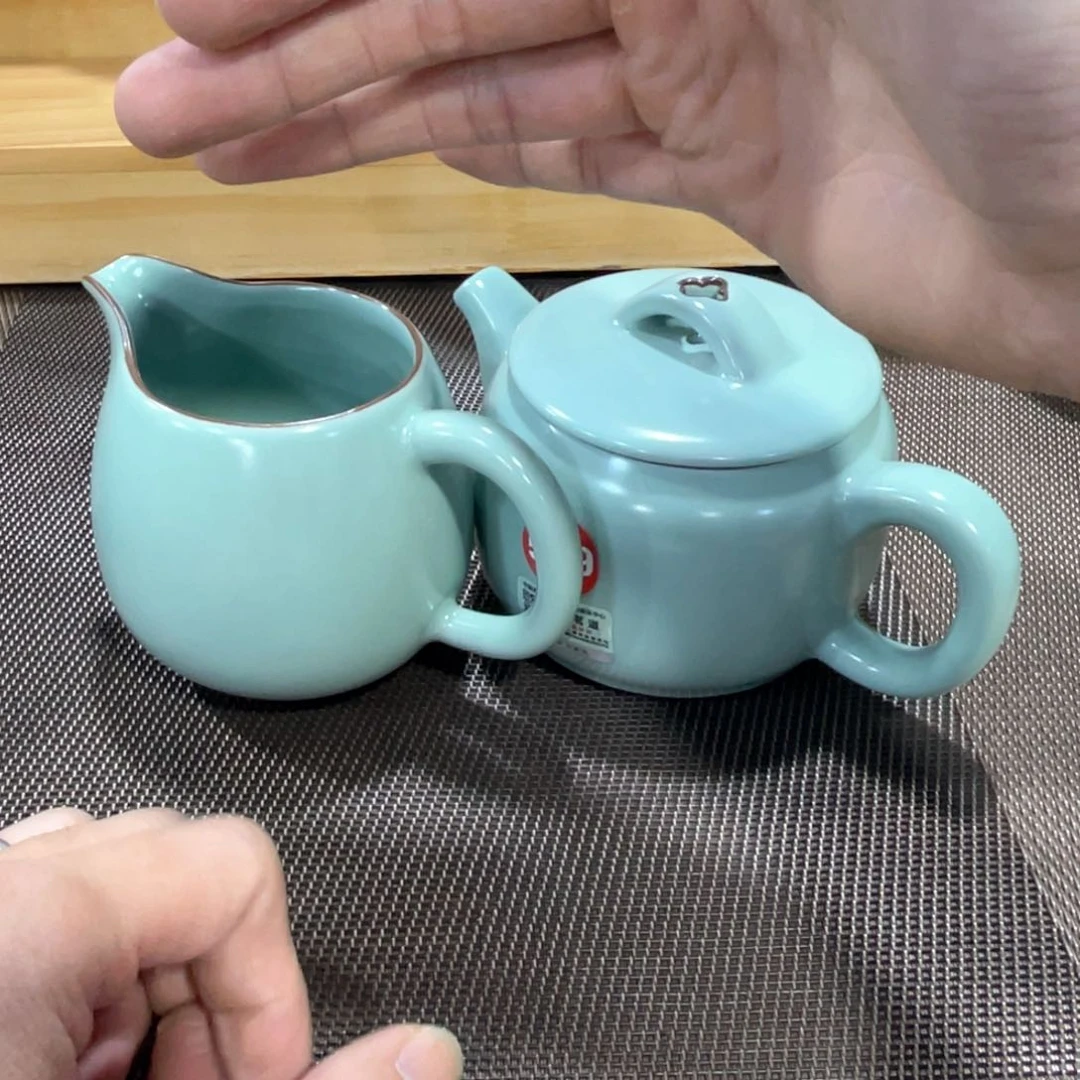 瓷片小微瑕。。。。。。。。。。