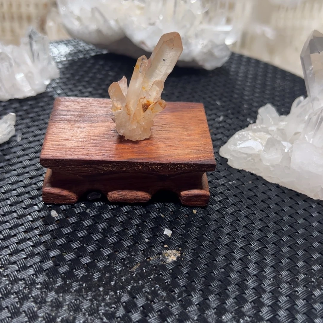 晴****水晶珠宝半成品未镶嵌
