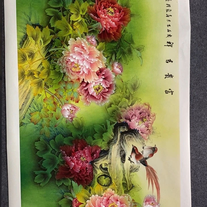手绘作品等多种形式进行