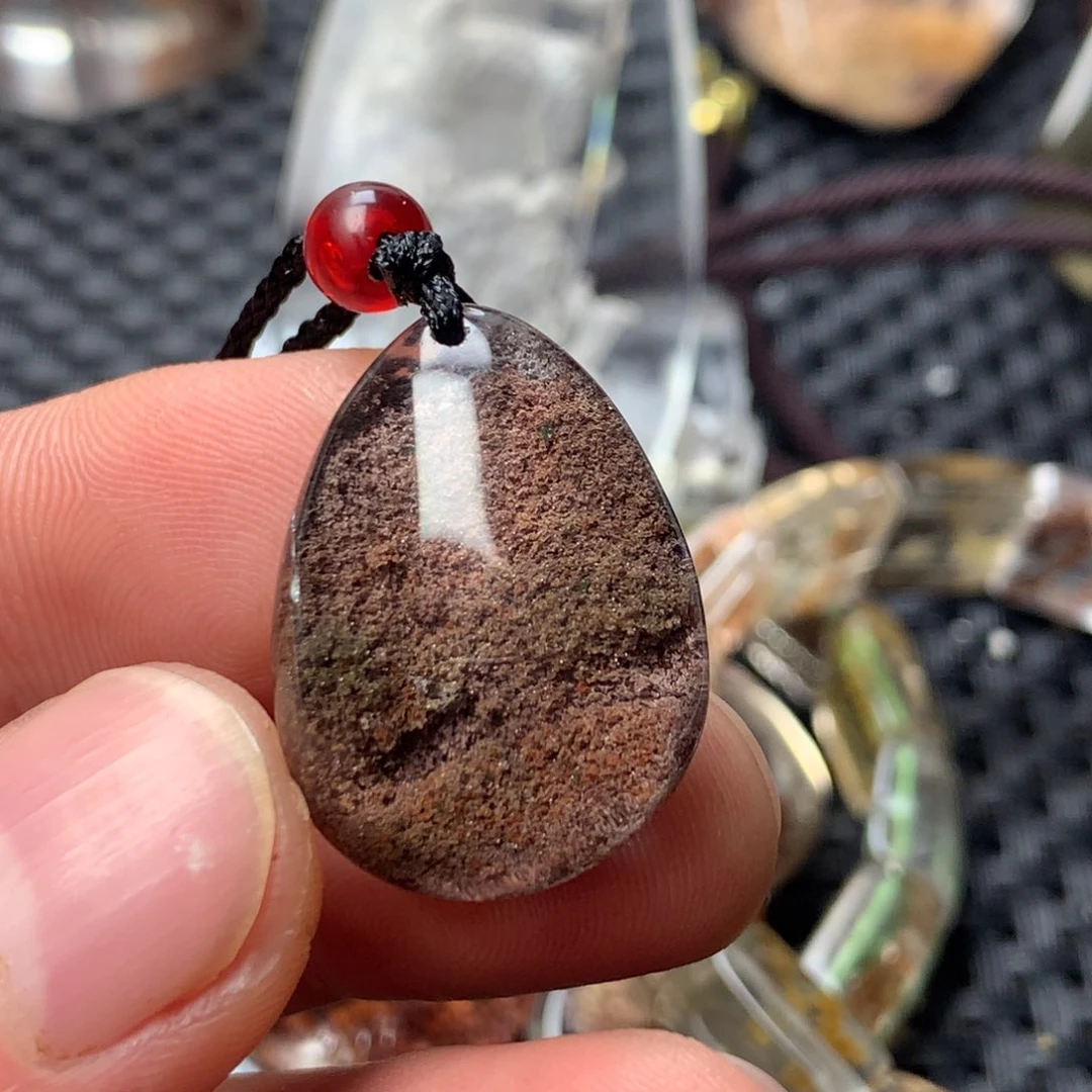 水晶颈饰未镶嵌兔**?