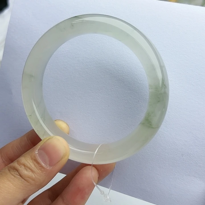 【闪购商品】石英质玉手镯未镶嵌