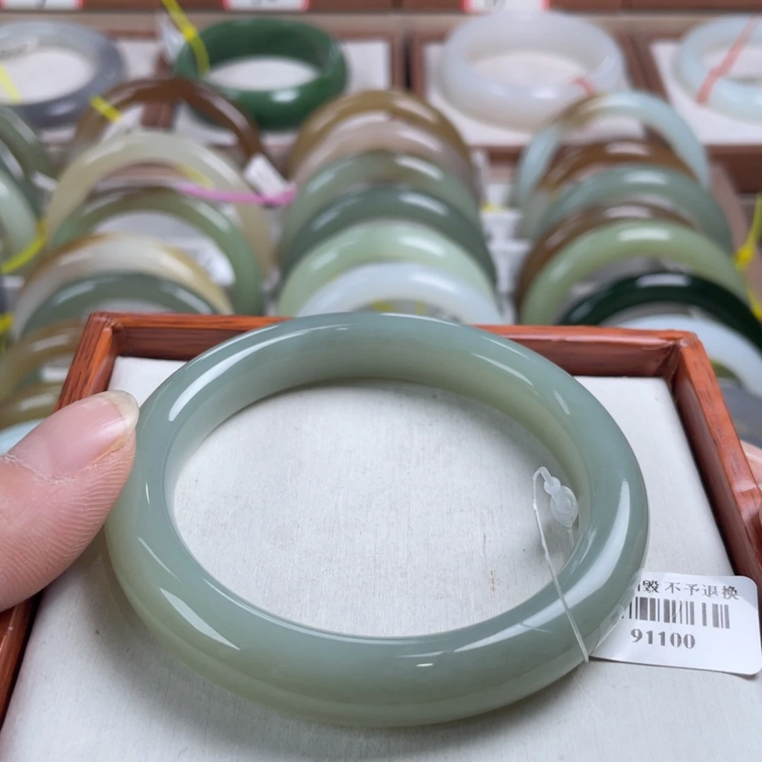 【闪购商品】和田玉手镯未镶嵌和田玉55.2