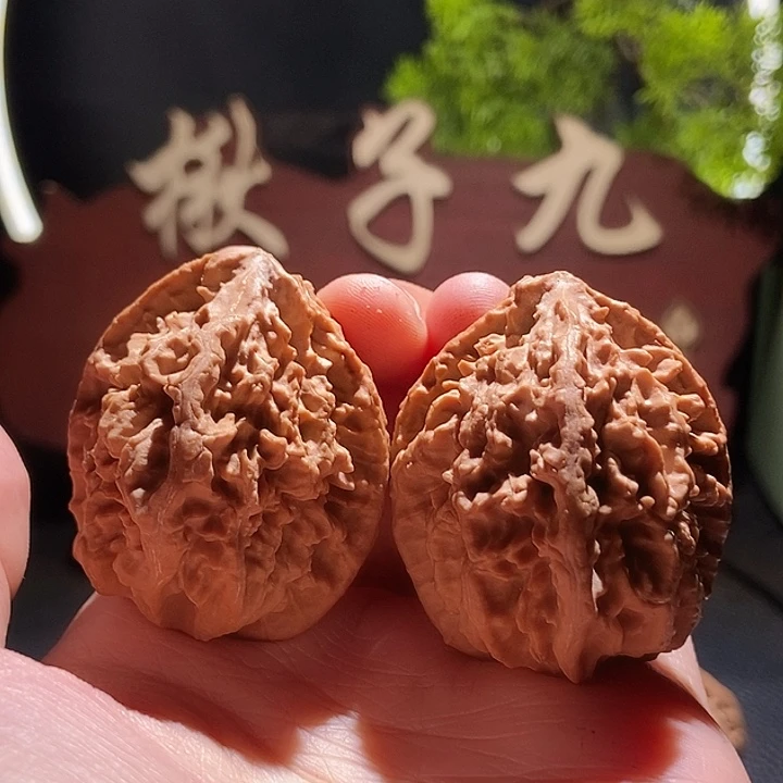 黄***梨文玩核桃把件聚核财婉楸70