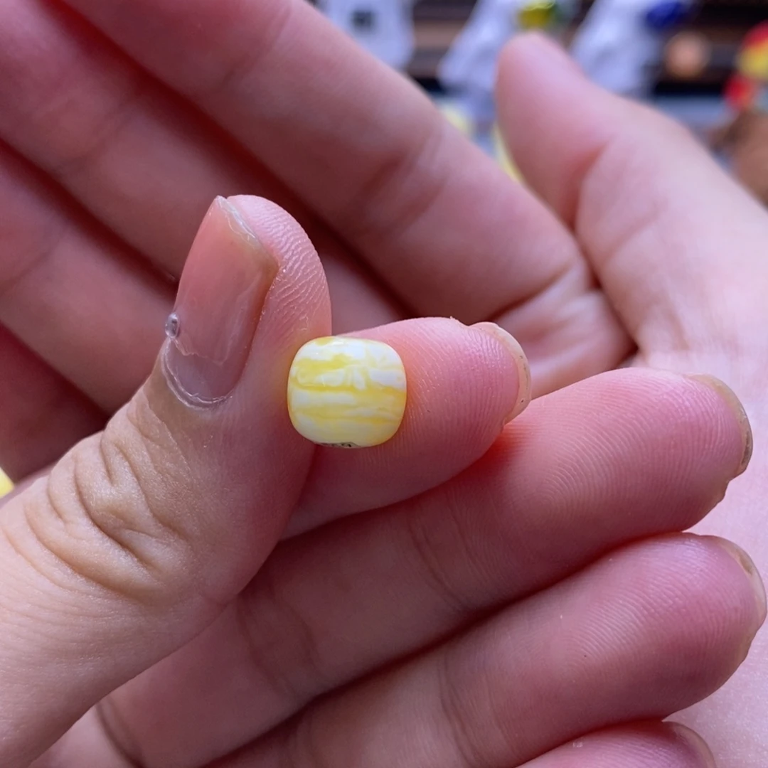 书****琥珀未镶嵌珠宝奇石