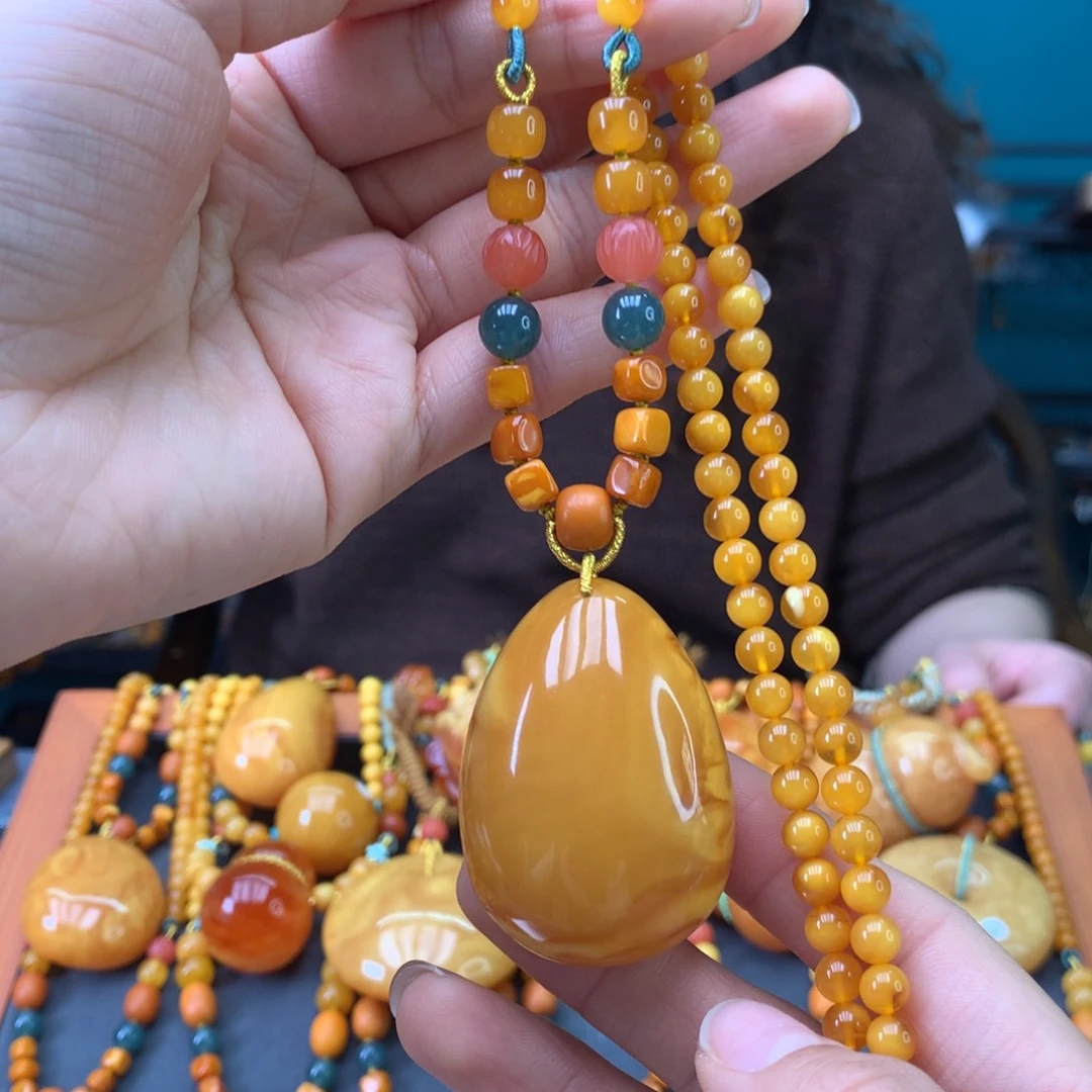 蜜蜡未镶嵌颈饰水滴