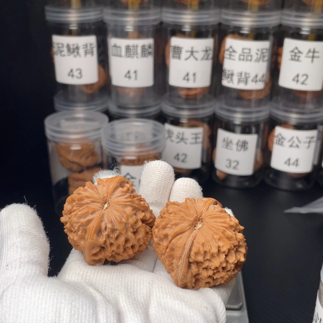 莫***哥文玩核桃把件45和尚头