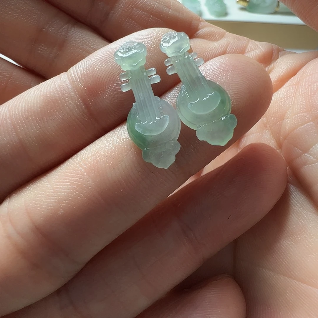 定制翡翠未镶嵌知音