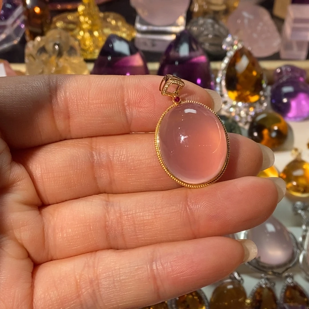 颈饰18K金镶嵌水晶