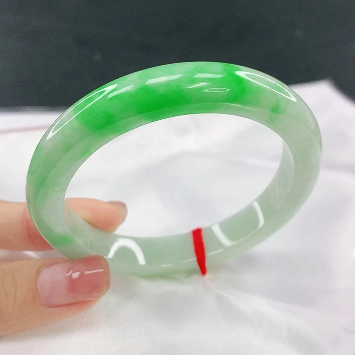 翡翠未镶嵌手镯圈55.6，54032