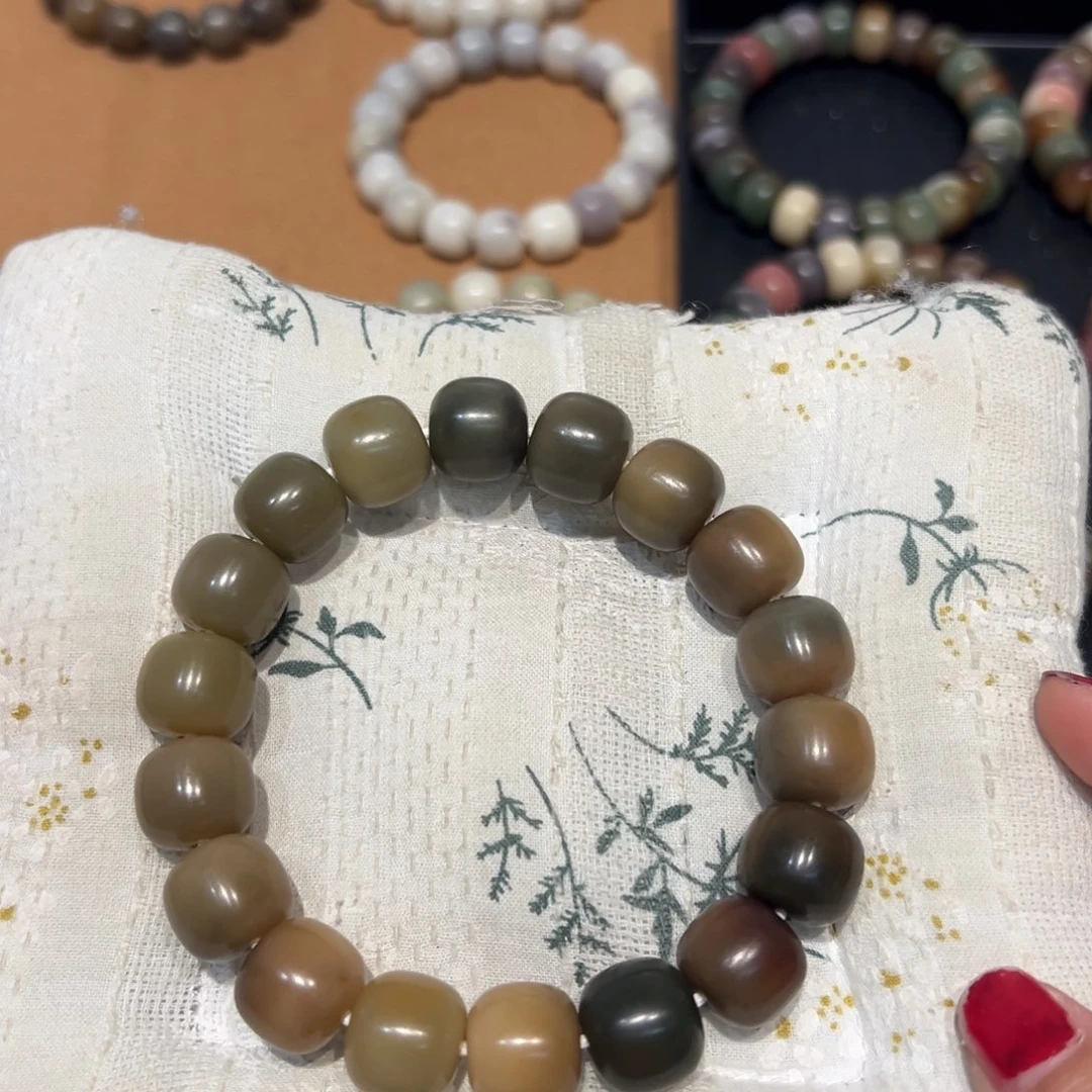 吊坠菩提根/象牙果