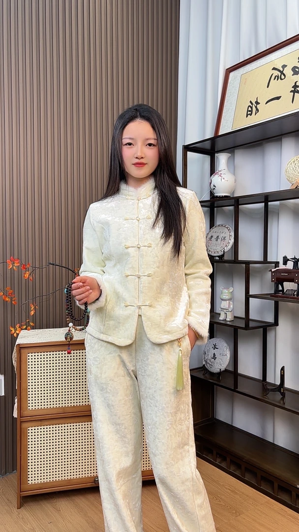 2024年秋冬季新款丝绒裤子气质时尚休闲纯色松紧腰舒适女士