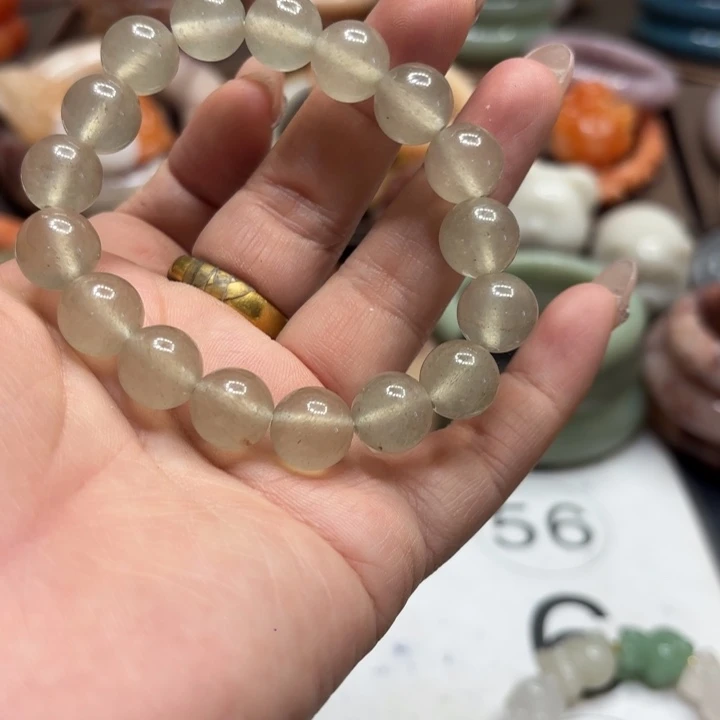 石英岩玉合金颈饰