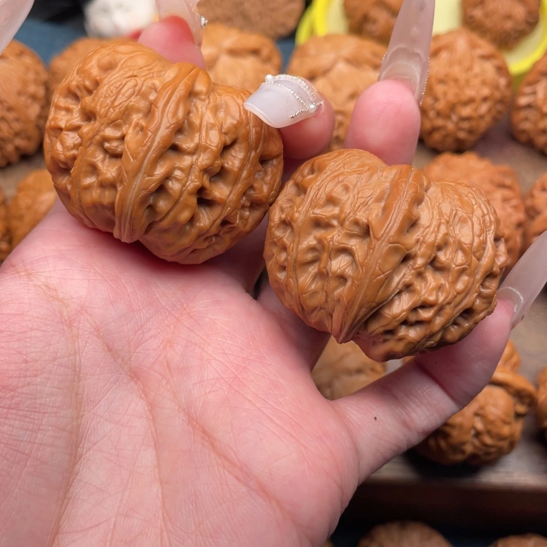 吊坠文玩核桃翘肩平谷元宝44毕业克重52