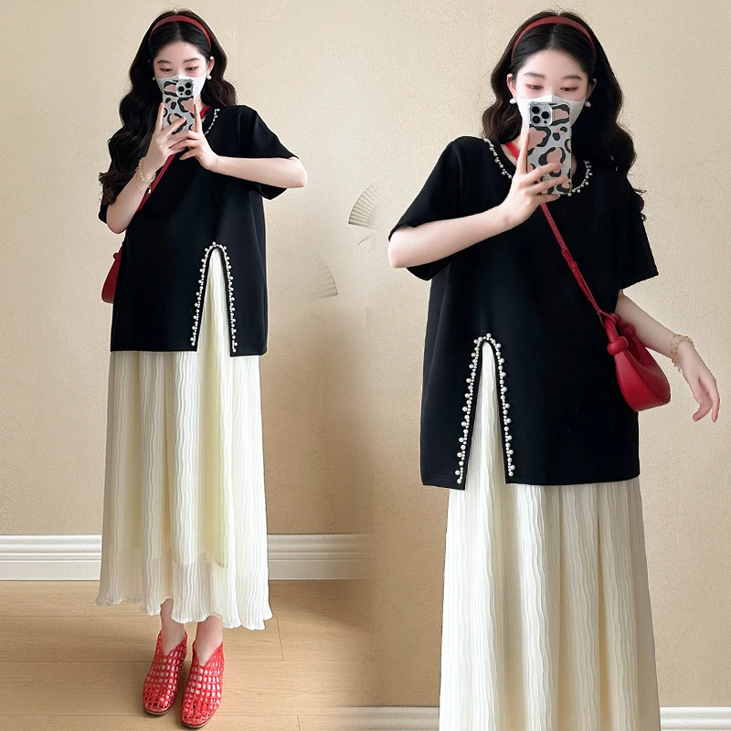 【静静】时尚韩版~大码2025夏季新品珍珠开衩T恤+猪鼻扣百褶a字裙