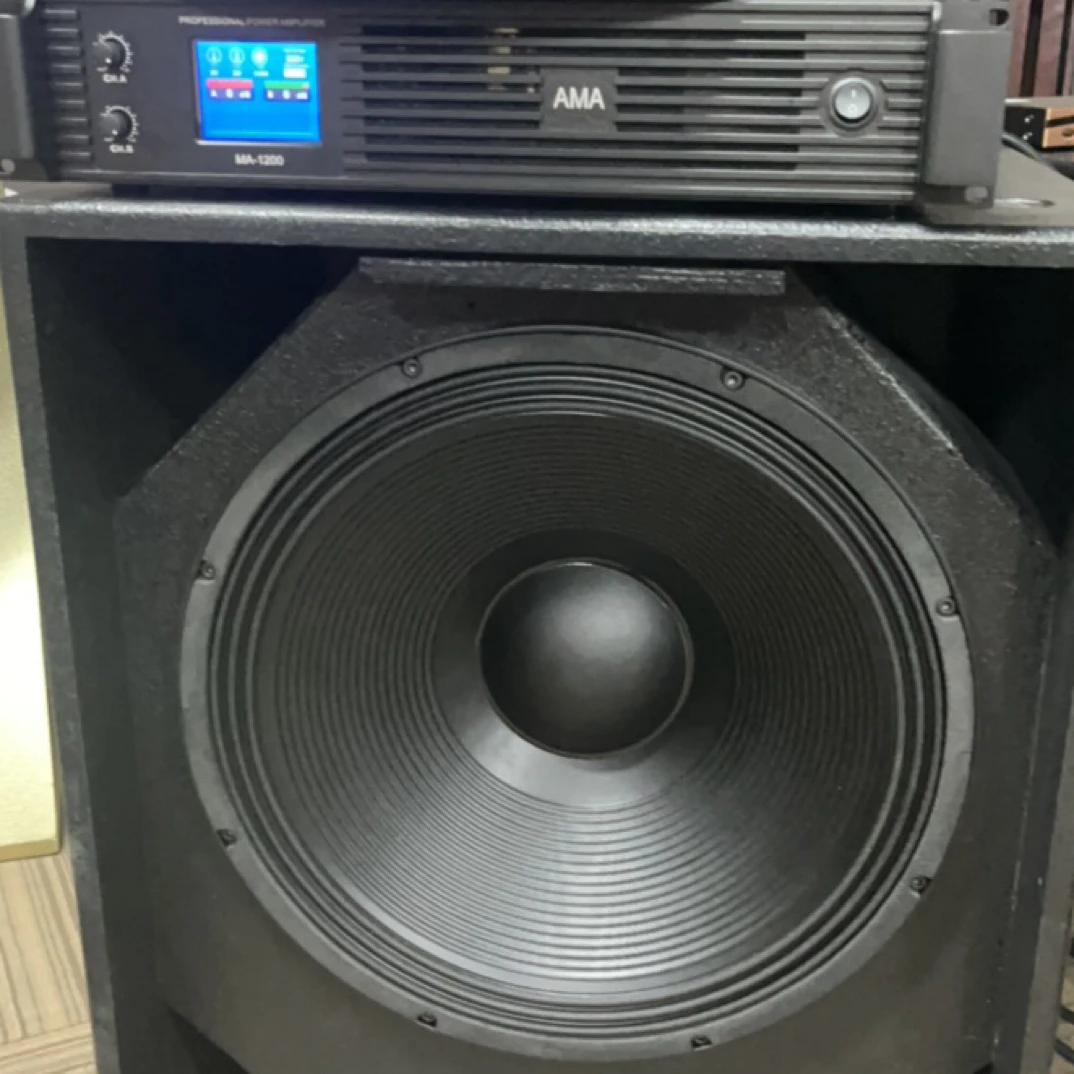 未拆封  英国ETD单18寸低音炮 一只+ 1200W功放一台 不包邮