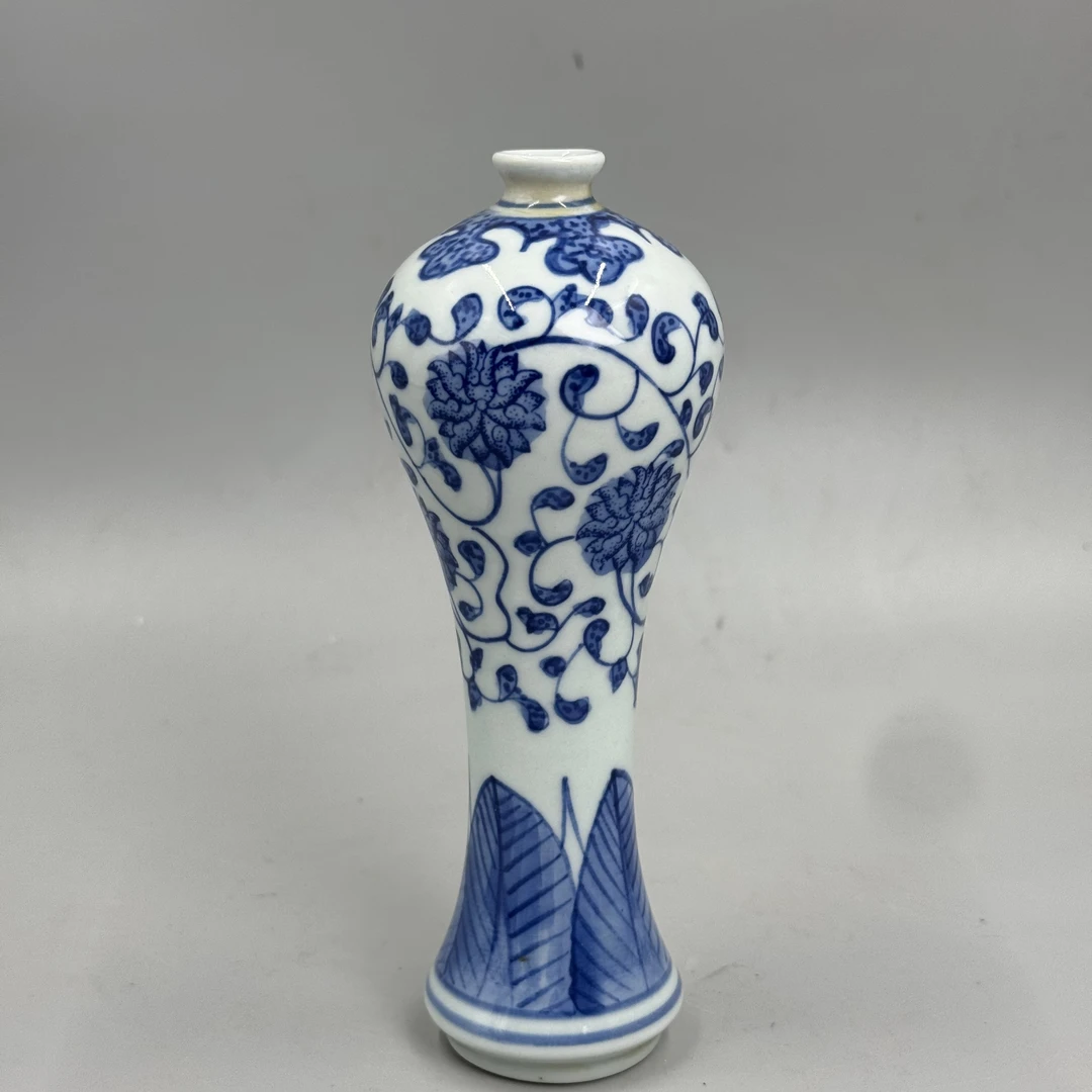 青花缠枝莲小梅瓶（看底私信）