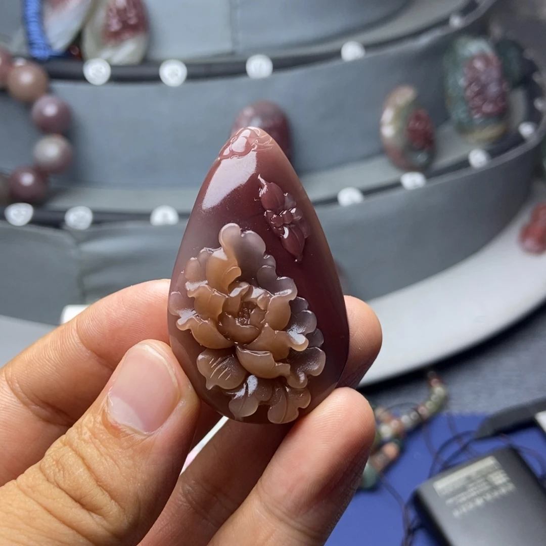 A***店玛瑙/玉髓颈饰未镶嵌