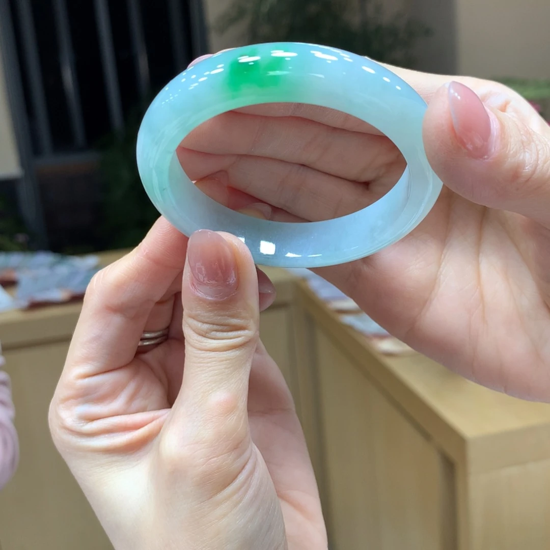 未镶嵌手镯翡翠不退不换