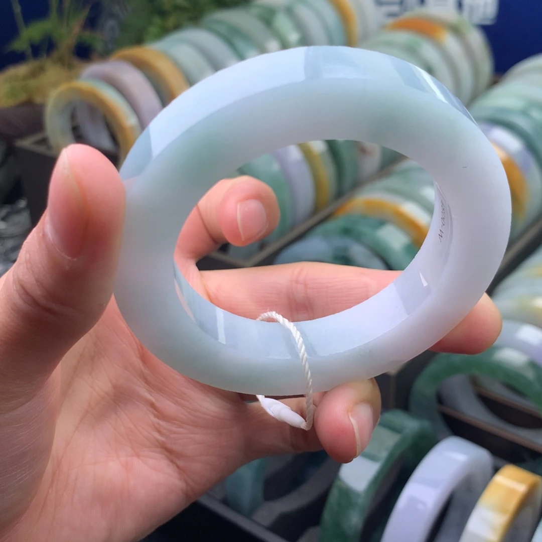 定制翡翠手镯不退不换未镶嵌