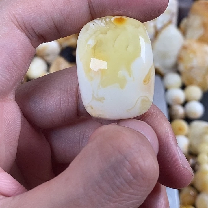 琥珀未镶嵌裸石我