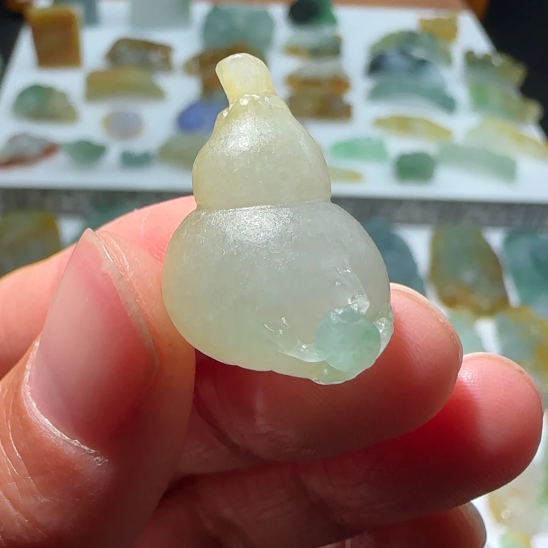 定制翡翠未镶嵌缅甸翡翠
