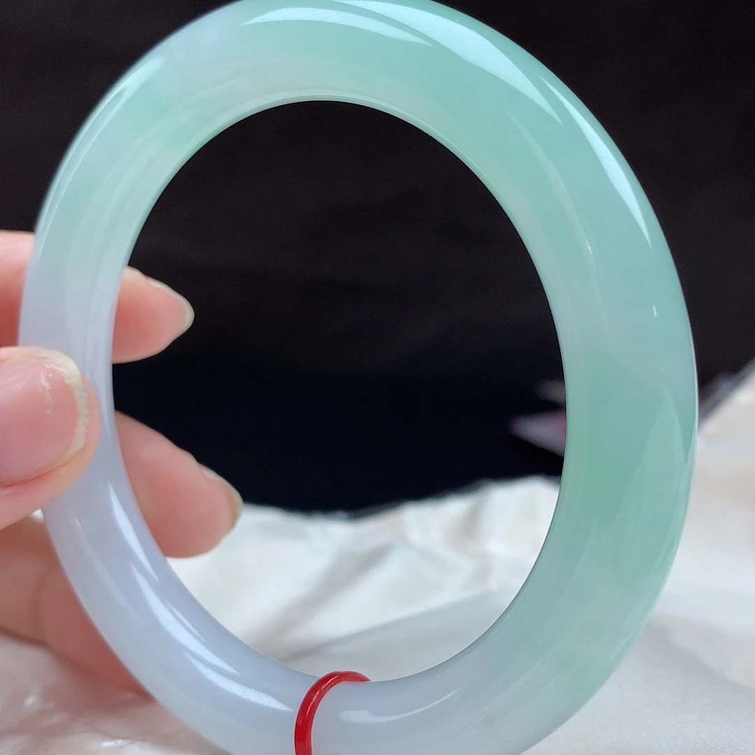 未镶嵌手镯翡翠97208，