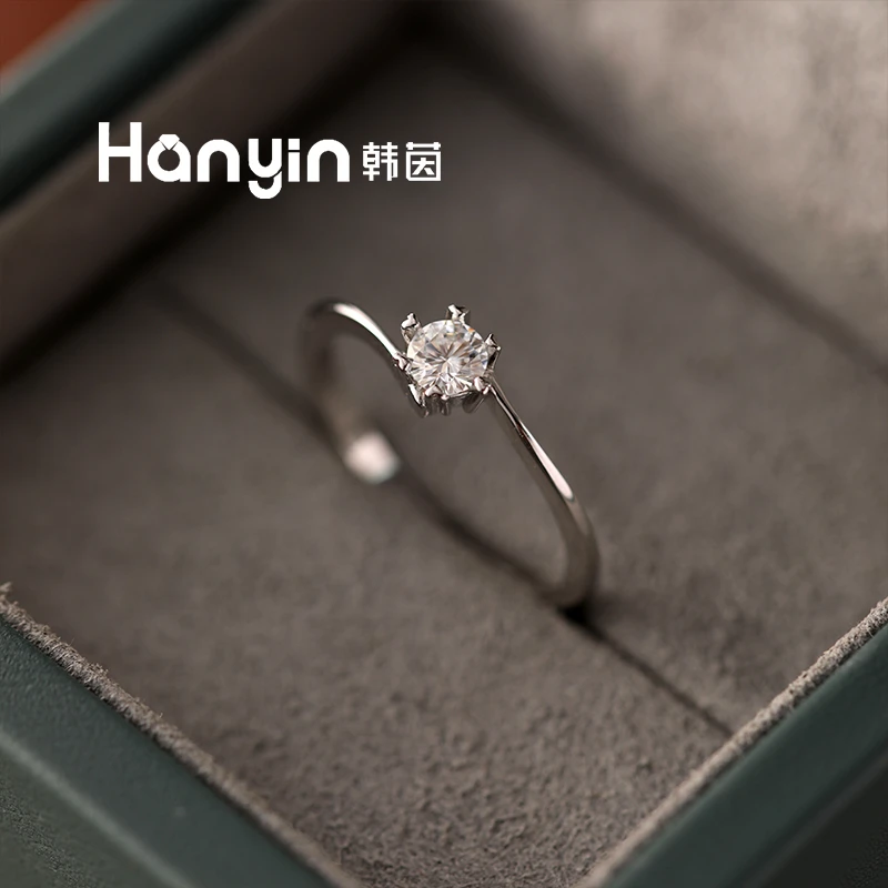 925银莫桑石戒指 50分莫桑六爪精致时尚气质闭口指环母亲节礼物