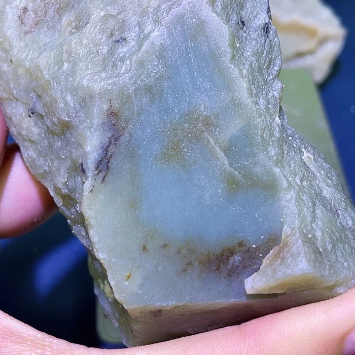 未镶嵌和田玉（糖玉）珠宝半成品
