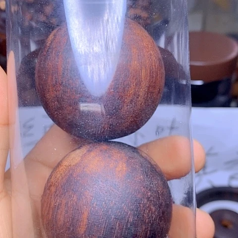 棋***缘木5.0缅甸小叶降真香黄油保健球