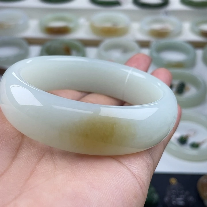 和田玉未镶嵌手镯17