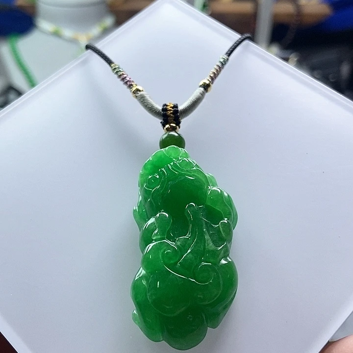 吊坠(赠链)未镶嵌翡翠
