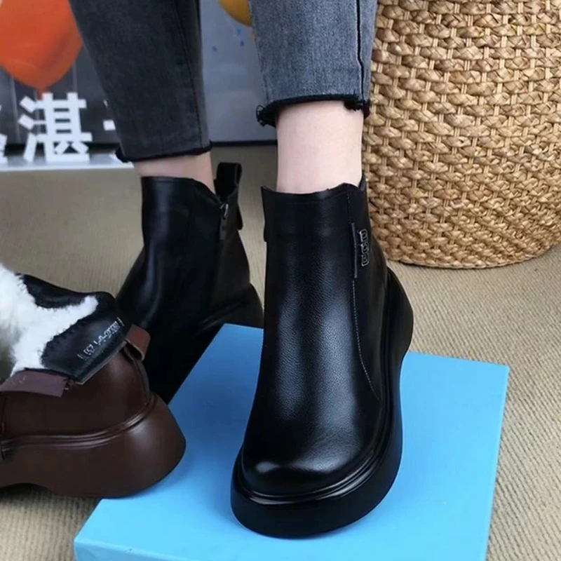 秋冬季新款头层牛皮马丁靴女真皮圆头厚底加绒女靴短靴妈妈棉靴子