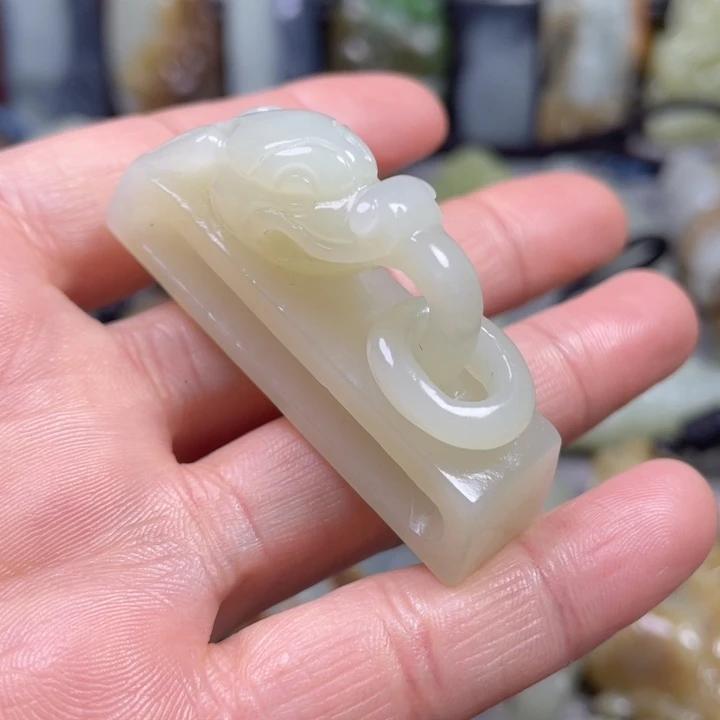 和田玉未镶嵌挂件