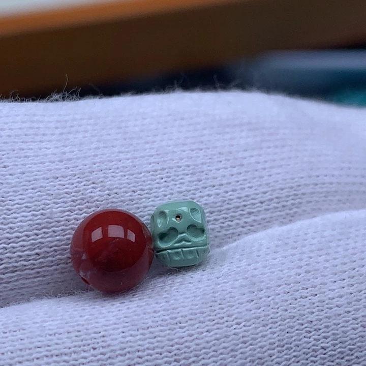 未镶嵌南红玛瑙珠宝奇石