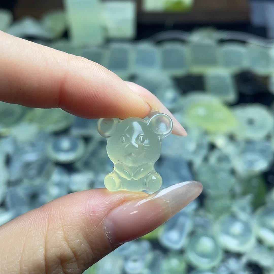 岫玉未镶嵌颈饰米老鼠