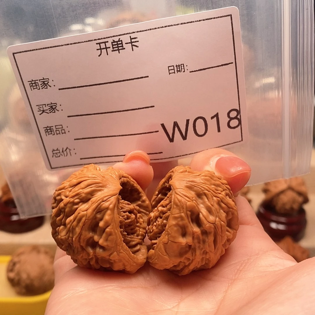 李****文玩核桃吊坠精品课程的教学与研究工作