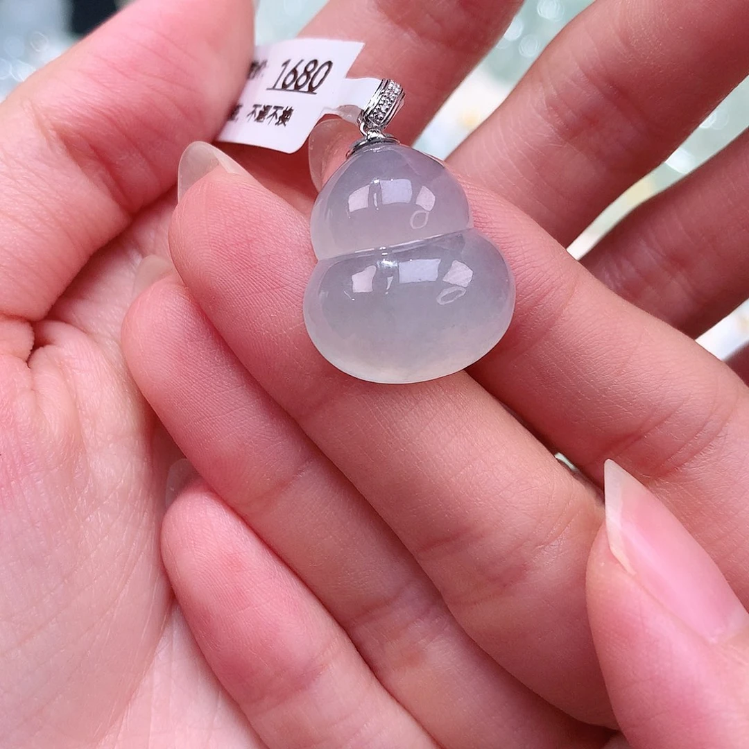 颈饰18K金镶嵌翡翠20.5-18-7.7特肥