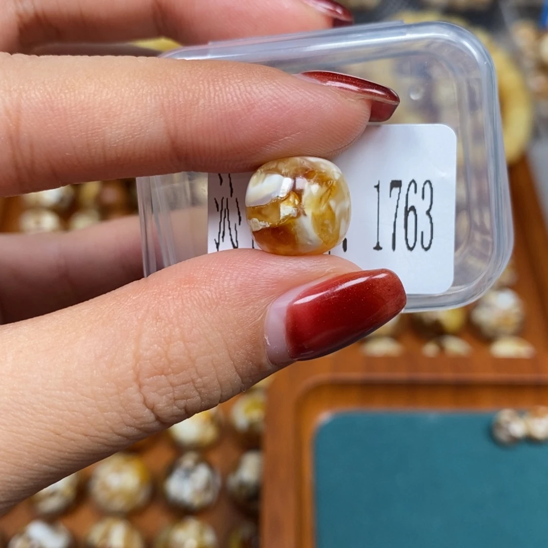 猴头核桃把件沁色圆珠老型1763