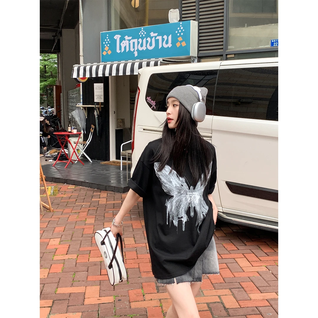 300斤大码女装蝴蝶黑色短袖T恤女胖mm2025夏季新款宽松韩版上衣