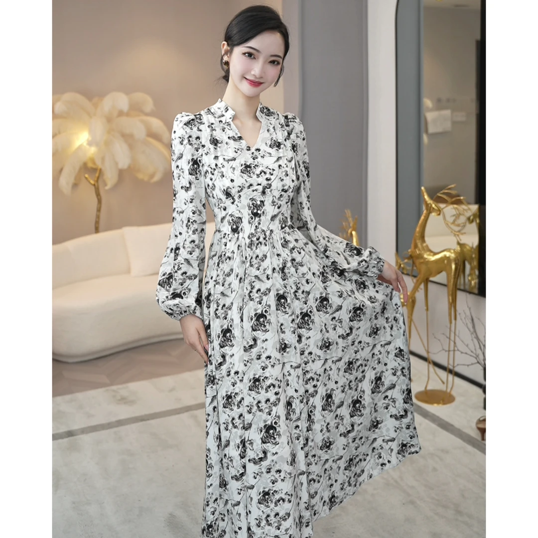 现货早秋季2025新款【1626】法式气质女装修身百搭碎花长袖连衣裙子