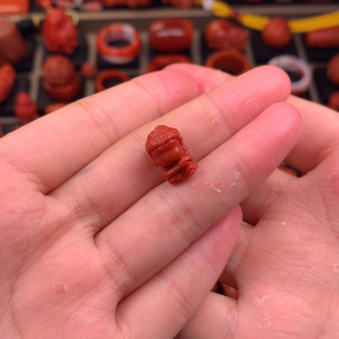 南红玛瑙未镶嵌无相佛8+