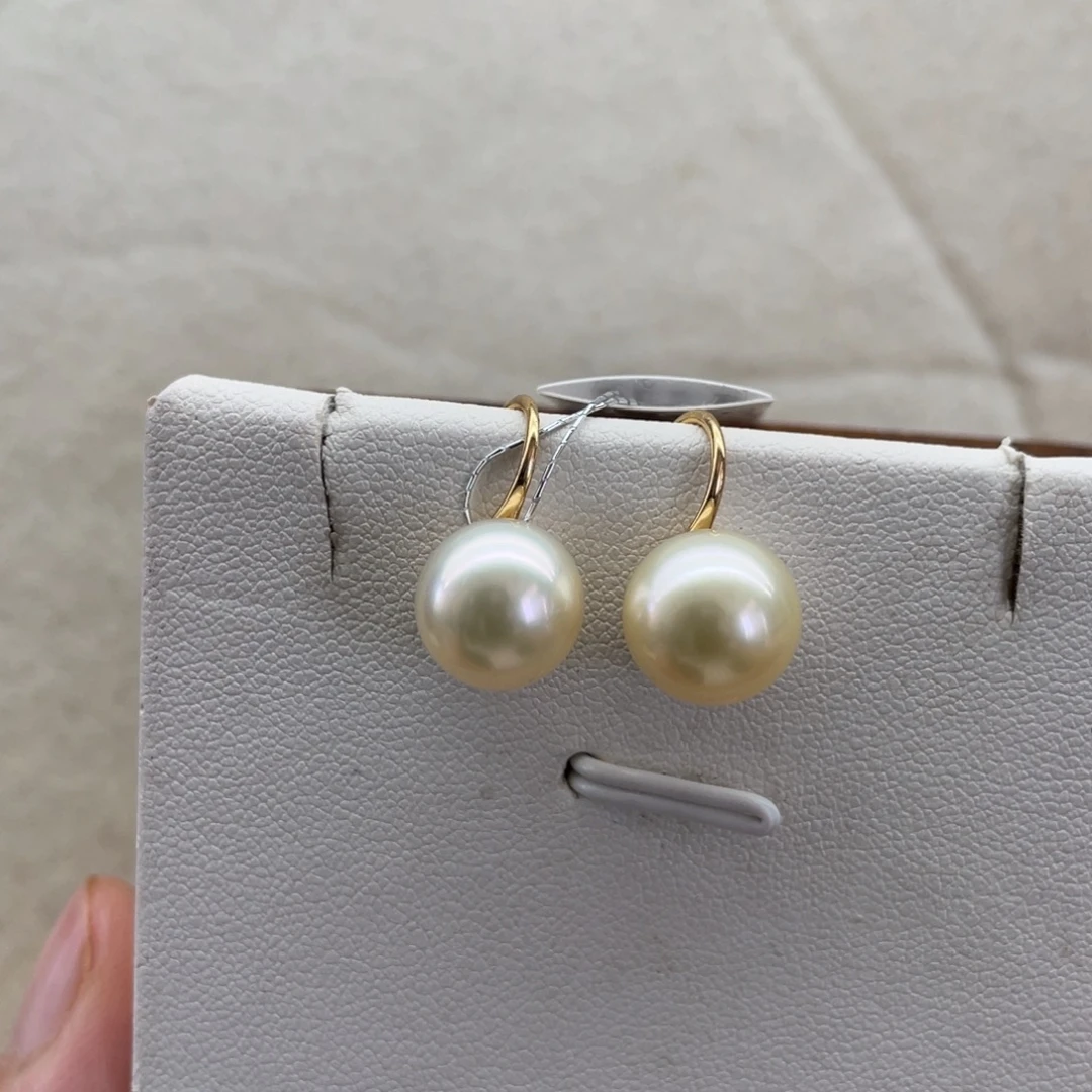 耳饰18K金镶嵌海水珍珠9-10mm