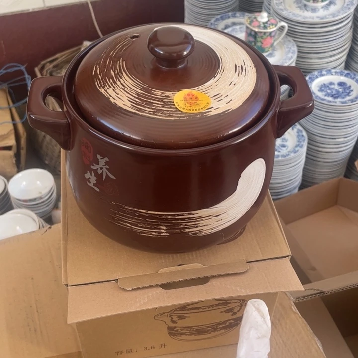 摆件陶瓷盘子碗砂锅都有